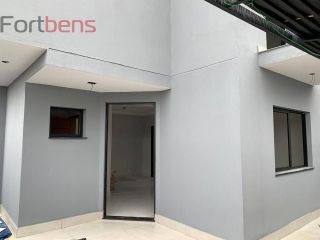 Sobrado Para Vender com 3 quartos 1 suítes no bairro Laranjeiras em Caieiras
