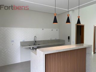 Sobrado Para Vender com 3 quartos 3 suítes no bairro Nova Caieiras em Caieiras