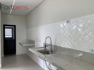 Sobrado Para Vender com 3 quartos 3 suítes no bairro Nova Caieiras em Caieiras