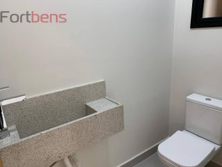 Sobrado Para Vender com 3 quartos 3 suítes no bairro Nova Caieiras em Caieiras