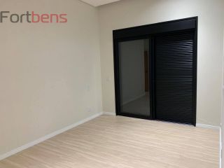 Sobrado Para Vender com 3 quartos 3 suítes no bairro Nova Caieiras em Caieiras
