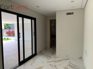 Sobrado Para Vender com 3 quartos 3 suítes no bairro Nova Caieiras em Caieiras