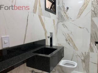 Sobrado Para Vender com 3 quartos 3 suítes no bairro Nova Caieiras em Caieiras