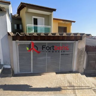 Sobrado Para Vender com 3 quartos 1 suítes no bairro Laranjeiras em Caieiras