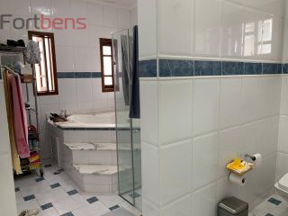 Sobrado Para Vender com 4 quartos 1 suítes no bairro Nova Caieiras em Caieiras
