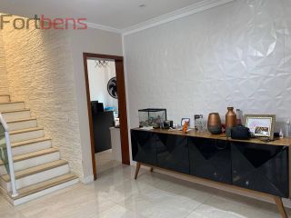 Sobrado Para Vender com 4 quartos 1 suítes no bairro Nova Caieiras em Caieiras