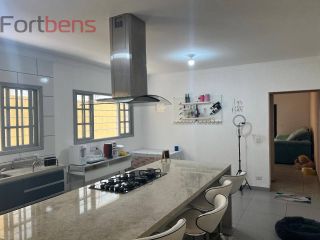 Casa de Condomínio Para Vender com 3 quartos no bairro Jardim Vitoria em Caieiras