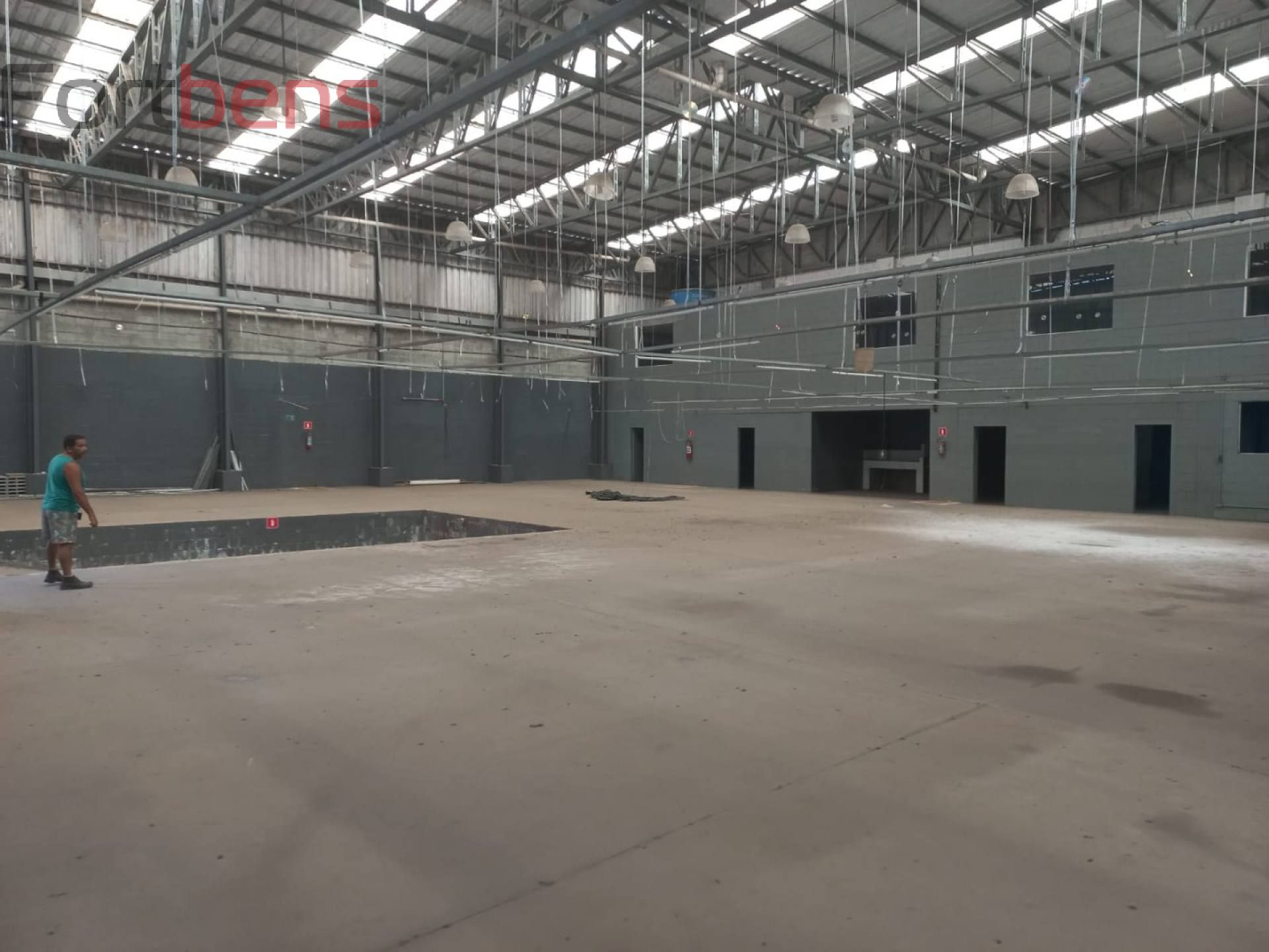 Galpão / Depósito / Armazém Para Alugar no bairro Escolha um bairro... em Caieiras