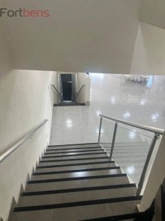 Sala Comercial Para Alugar no bairro Laranjeiras em Caieiras