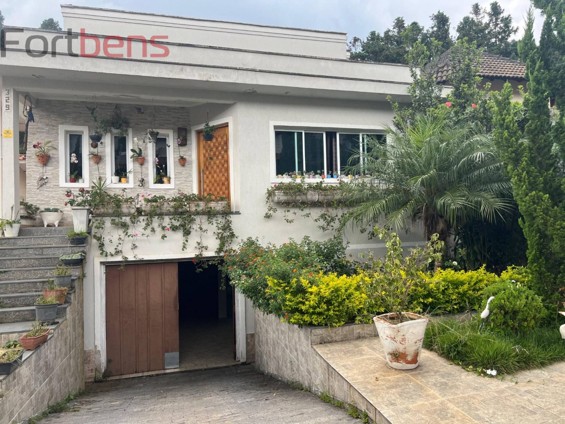 Casa de Condomínio Para Vender com 3 quartos 1 suítes no bairro Nova Caieiras em Caieiras