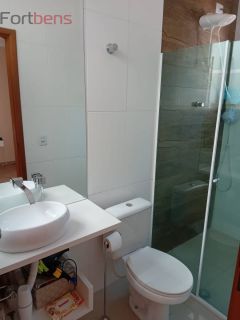 Sobrado Para Vender com 3 quartos 1 suítes no bairro Laranjeiras em Caieiras
