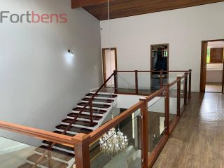 Sobrado Para Vender com 5 quartos 2 suítes no bairro Jardim Serra Grande em Caieiras