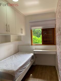 Sobrado Para Vender com 5 quartos 2 suítes no bairro Jardim Serra Grande em Caieiras