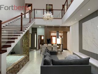 Sobrado Para Vender com 5 quartos 2 suítes no bairro Jardim Serra Grande em Caieiras
