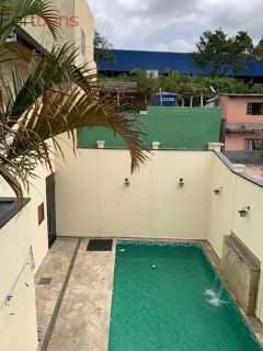 Sobrado Para Vender com 5 quartos 2 suítes no bairro Jardim Serra Grande em Caieiras