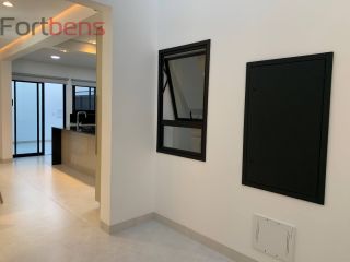 Casa de Condomínio Para Vender com 4 quartos 3 suítes no bairro Nova Caieiras em Caieiras