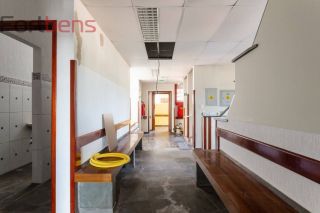 Prédio / Edifício Inteiro Comercial Para Vender com 15 Salas no bairro Região Central em Caieiras