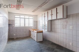 Prédio / Edifício Inteiro Comercial Para Vender com 15 Salas no bairro Região Central em Caieiras