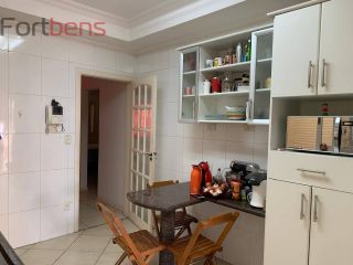 Casa Para Vender com 2 quartos 2 suítes no bairro Região Central em Caieiras
