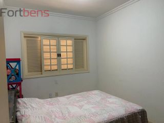 Casa Para Vender com 2 quartos 2 suítes no bairro Região Central em Caieiras