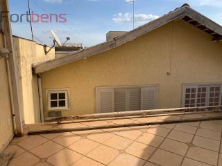 Casa Para Vender com 2 quartos 2 suítes no bairro Região Central em Caieiras