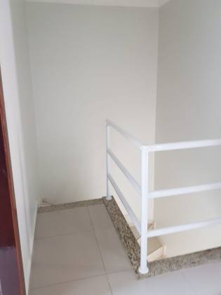 Sobrado Para Alugar com 3 quartos 1 suítes no bairro Jd. Europa em Caieiras