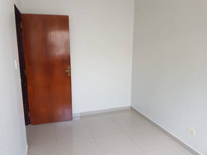 Sobrado Para Alugar com 3 quartos 1 suítes no bairro Jd. Europa em Caieiras