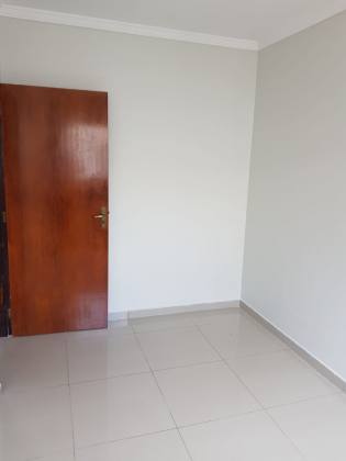 Sobrado Para Alugar com 3 quartos 1 suítes no bairro Jd. Europa em Caieiras