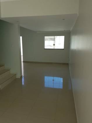 Sobrado Para Alugar com 3 quartos 1 suítes no bairro Jd. Europa em Caieiras
