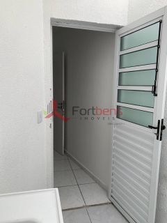 Sala Comercial Para Alugar no bairro Centro em Francisco Morato