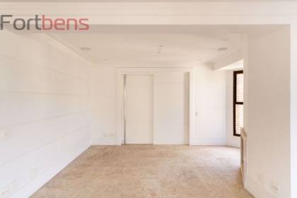 Apartamento Para Alugar com 6 quartos 4 suítes no bairro Vila Andrade em São Paulo