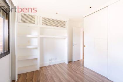 Apartamento Para Alugar com 6 quartos 4 suítes no bairro Vila Andrade em São Paulo