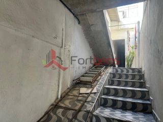 Sobrado Para Vender com 4 quartos no bairro Laranjeiras em Caieiras