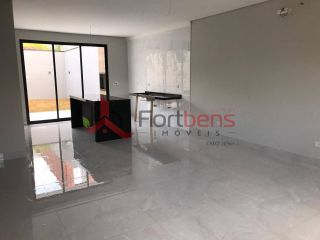 Sobrado Para Vender com 3 quartos 3 suítes no bairro Laranjeiras em Caieiras