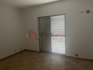 Sobrado Para Alugar com 2 quartos 1 suítes no bairro Laranjeiras em Caieiras