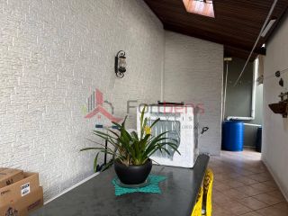 Casa de Condomínio Para Vender com 3 quartos 1 suítes no bairro Nova Caieiras em Caieiras