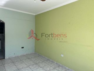 Sobrado Para Vender com 4 quartos 2 suítes no bairro Parque Santa Delfa em Franco Da Rocha