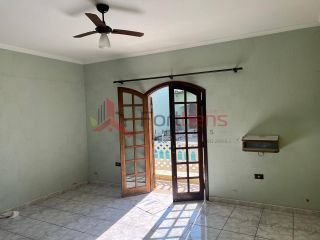 Sobrado Para Vender com 4 quartos 2 suítes no bairro Parque Santa Delfa em Franco Da Rocha