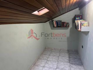 Sobrado Para Vender com 4 quartos 2 suítes no bairro Parque Santa Delfa em Franco Da Rocha
