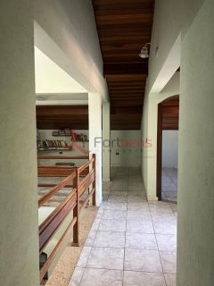 Sobrado Para Vender com 4 quartos 2 suítes no bairro Parque Santa Delfa em Franco Da Rocha