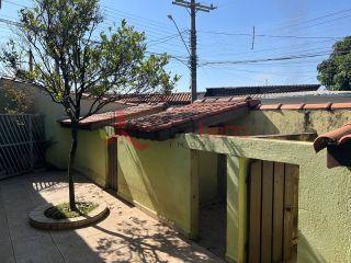 Sobrado Para Vender com 4 quartos 2 suítes no bairro Parque Santa Delfa em Franco Da Rocha