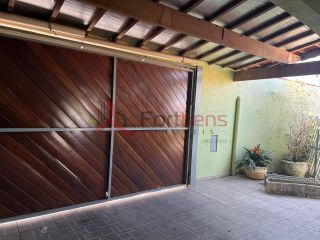 Sobrado Para Vender com 4 quartos 2 suítes no bairro Parque Santa Delfa em Franco Da Rocha