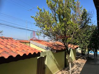Sobrado Para Vender com 4 quartos 2 suítes no bairro Parque Santa Delfa em Franco Da Rocha