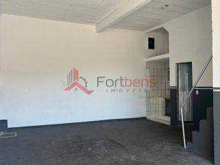 Galpão / Depósito / Armazém Para Alugar no bairro Vila Rosina em Caieiras