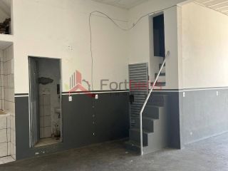 Galpão / Depósito / Armazém Para Alugar no bairro Vila Rosina em Caieiras