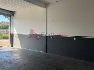 Galpão / Depósito / Armazém Para Alugar no bairro Vila Rosina em Caieiras