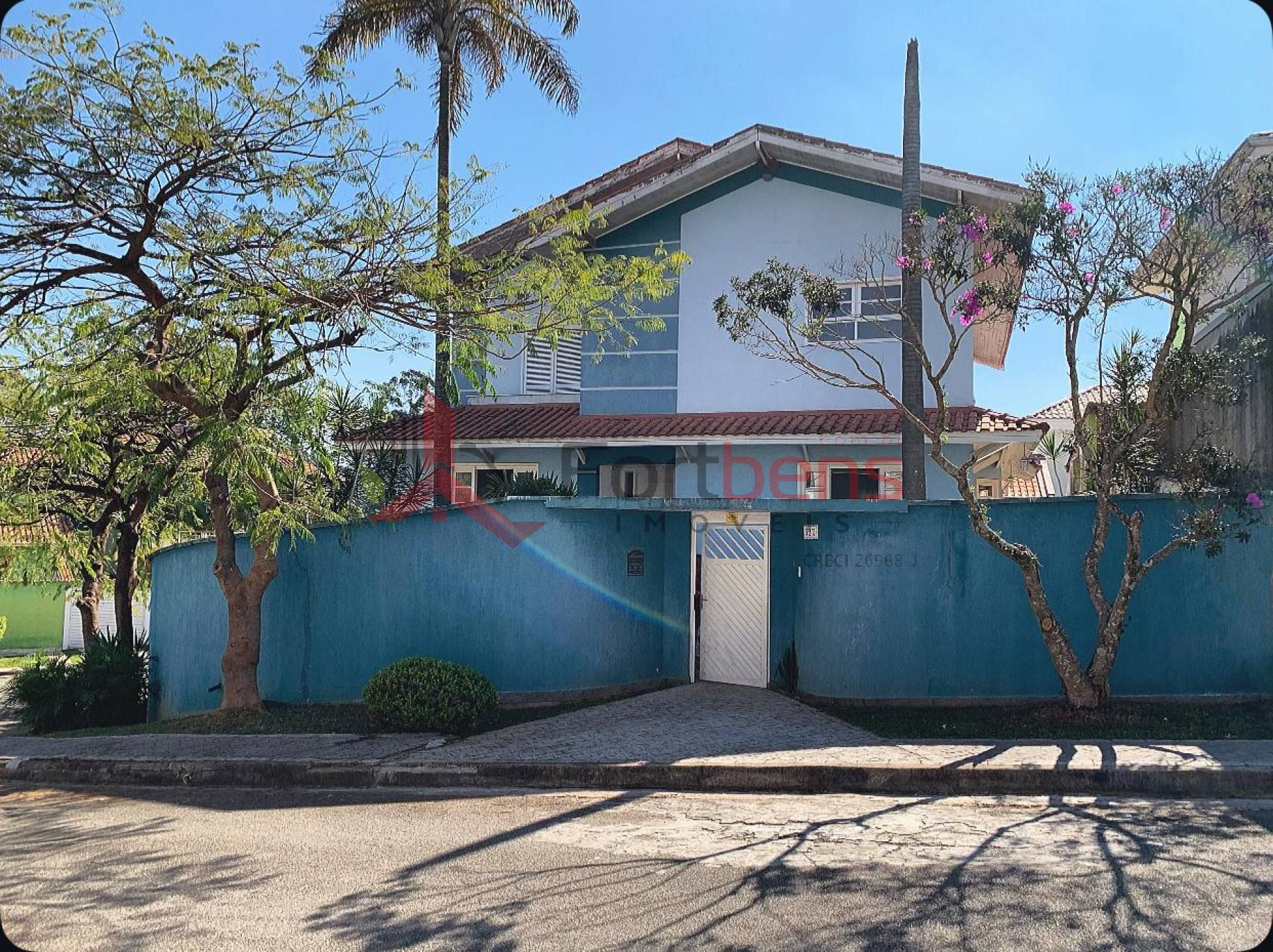 Sobrado Para Vender com 3 quartos 3 suítes no bairro Nova Caieiras em Caieiras