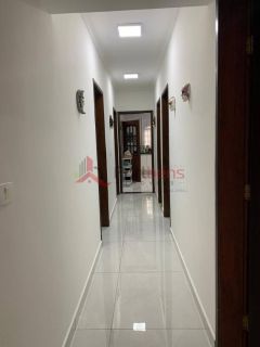 Sobrado Para Vender com 4 quartos 1 suítes no bairro Nova Caieiras em Caieiras