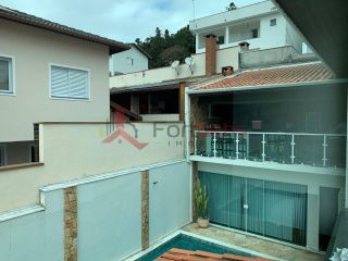 Sobrado Para Vender com 4 quartos 1 suítes no bairro Nova Caieiras em Caieiras