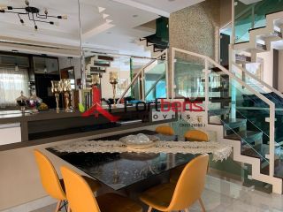 Sobrado Para Vender com 3 quartos 1 suítes no bairro Villa Verde em Franco Da Rocha